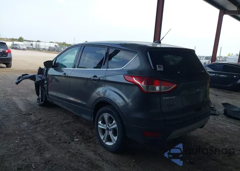 2015 Ford Escape Se z USA, uszkodzony, nr VIN 1FMCU9GX8FUB61914
